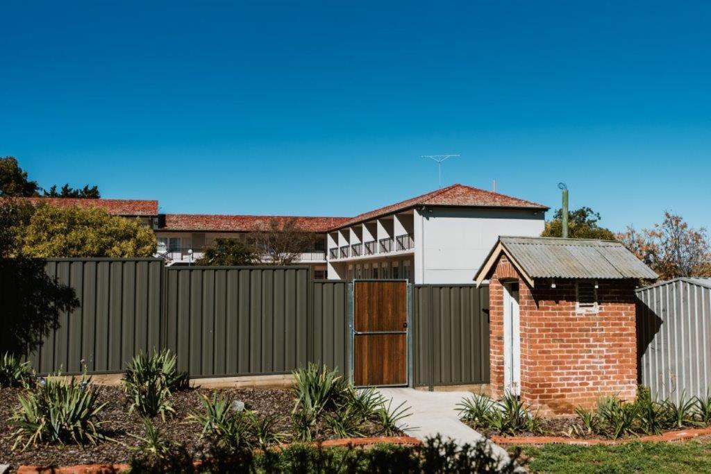 Motel City Sider Motor Tamworth
